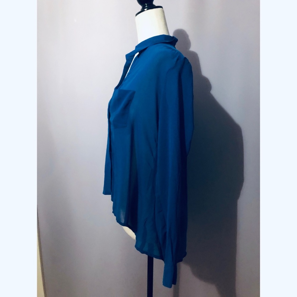 Urban Outfitters silence & noise sheer blue blouse - Picture 3 of 4